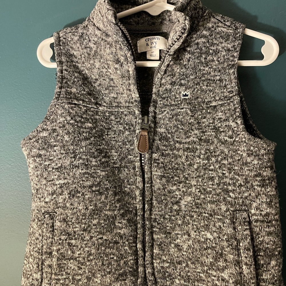 Crown & Ivy Charcoal Vest
